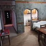 παραδοσιακο σπιτι με εσωτερικο τζακι Lejlighed *