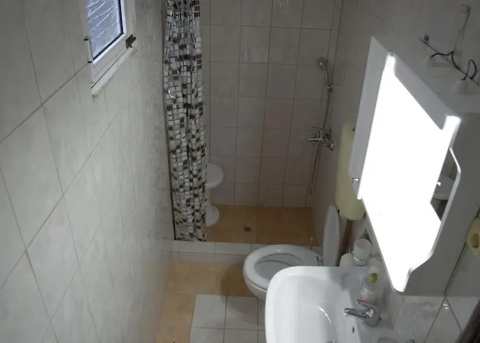 דירה Παραδοσιακο Σπιτι Με Εσωτερικο Τζακι